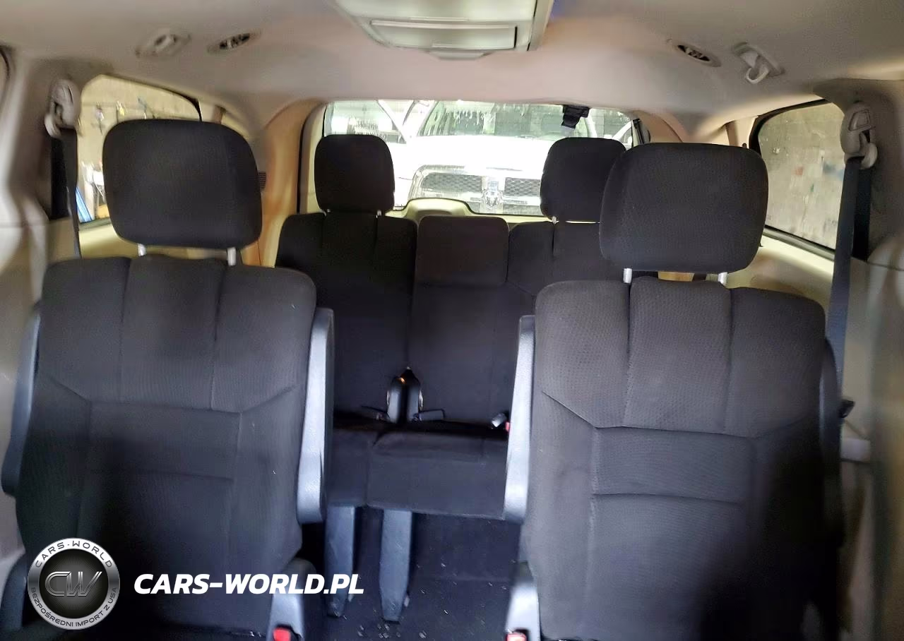 2012 Chrysler Town & Country Touring VIN:2C4RC1BG8CR169837 - 10