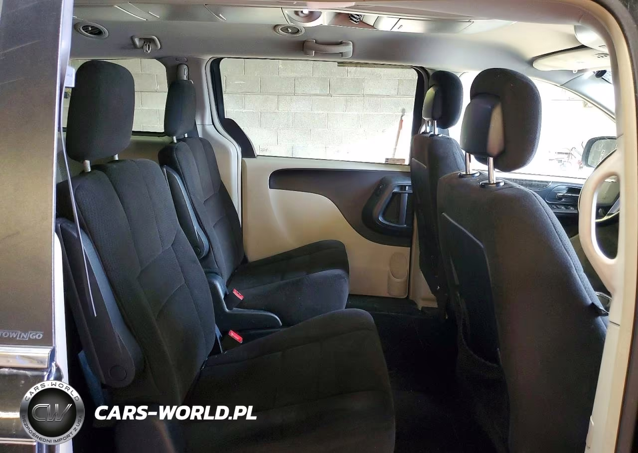 2012 Chrysler Town & Country Touring VIN:2C4RC1BG8CR169837 - 11