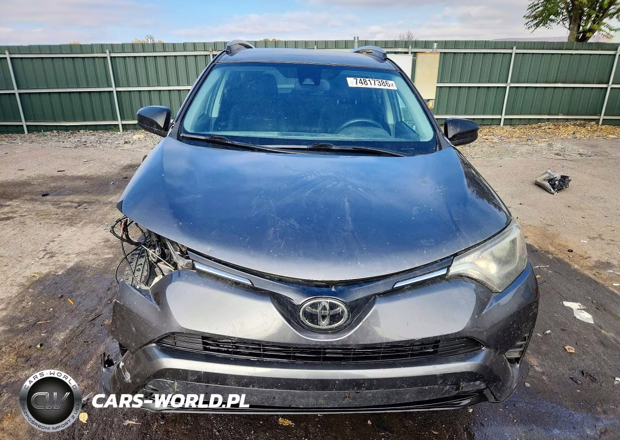 2018 Toyota Rav4 Le VIN:2T3BFREV8JW808819 - 5