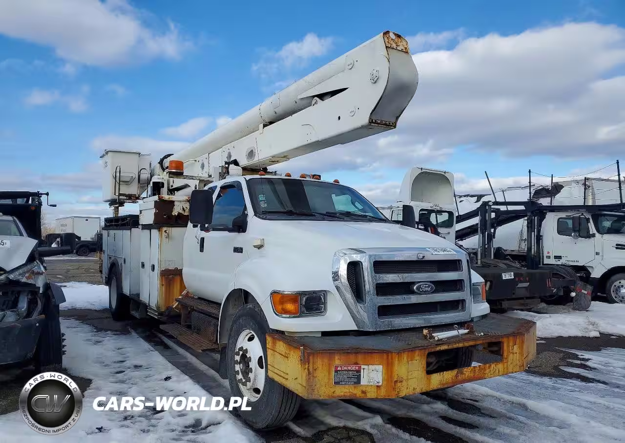 2011 Ford F750 Super Duty Bucket Truck