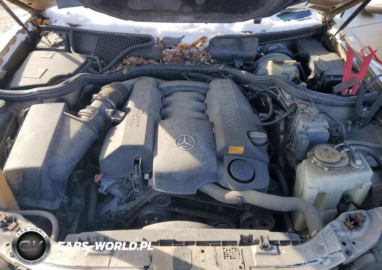 2000 Mercedes-Benz E 320 VIN:WDBJF65J1YB103059 - 11