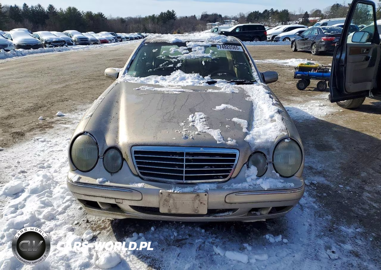 2000 Mercedes-Benz E 320 VIN:WDBJF65J1YB103059 - 5