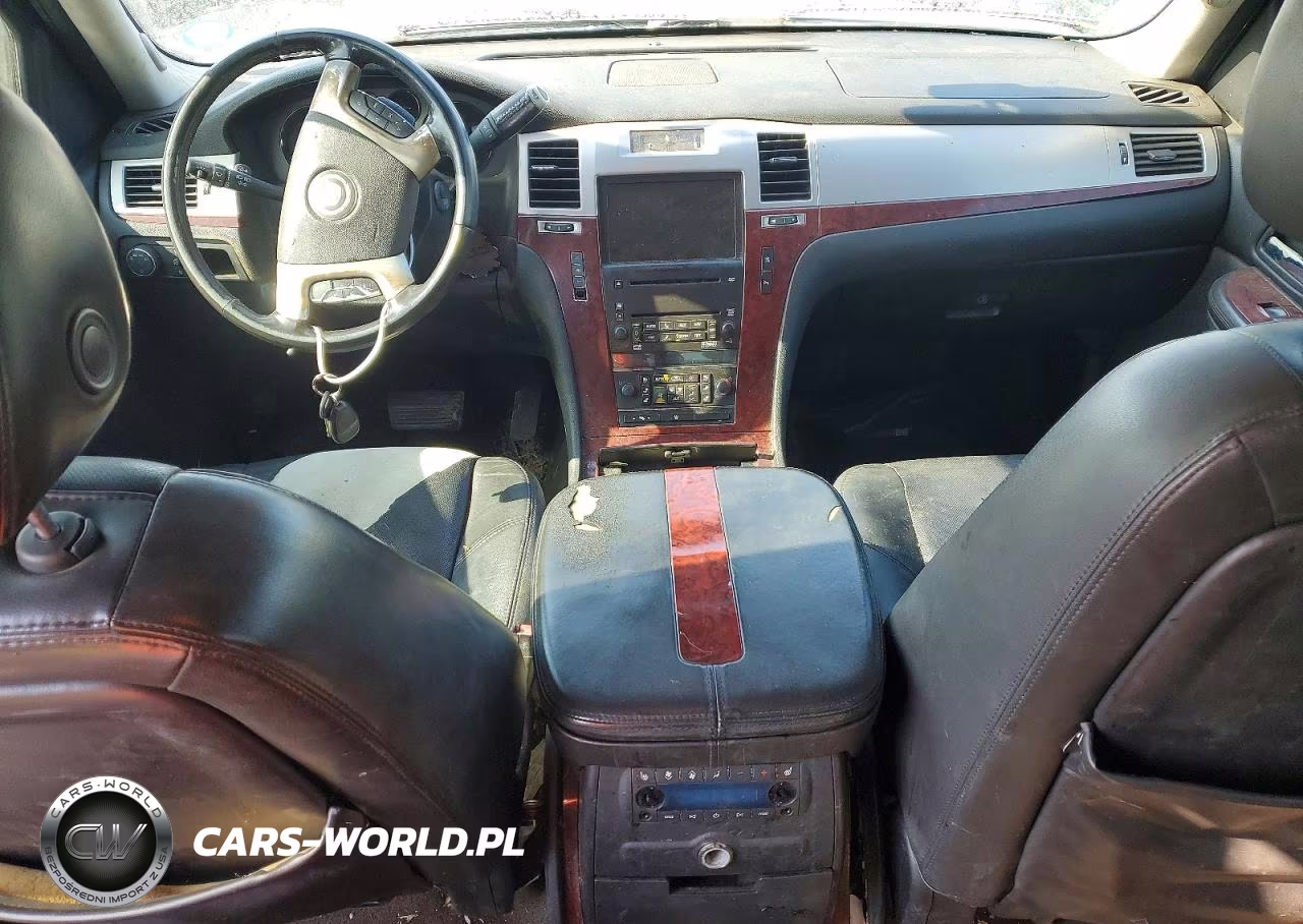 2007 Cadillac Escalade Luxury VIN:1GYEC63837R344911 - 8