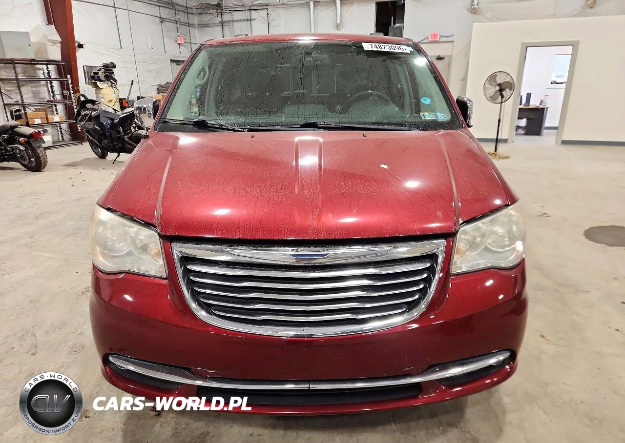 2014 Chrysler Town & Country Touring L VIN:2C4RC1CG4ER425764 - 5