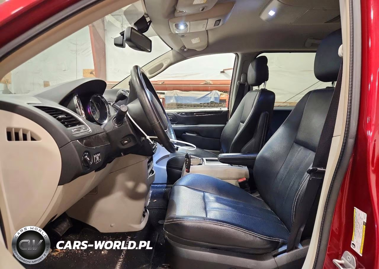 2014 Chrysler Town & Country Touring L VIN:2C4RC1CG4ER425764 - 7