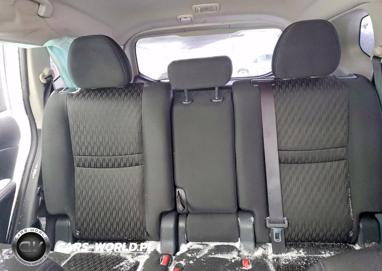2018 Nissan Rogue S VIN:KNMAT2MV0JP527722 - 10