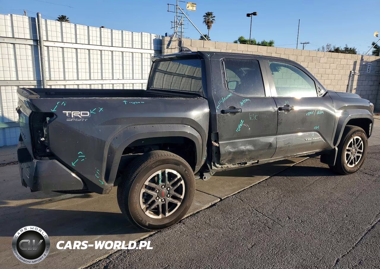 2025 Toyota Tacoma Trd Sport VIN:3TMLB5JN1SM137561 - 3