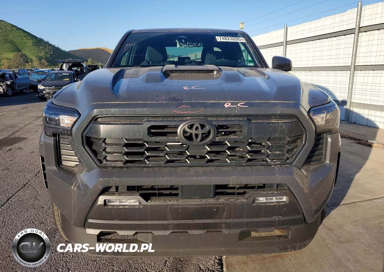 2025 Toyota Tacoma Trd Sport VIN:3TMLB5JN1SM137561 - 5