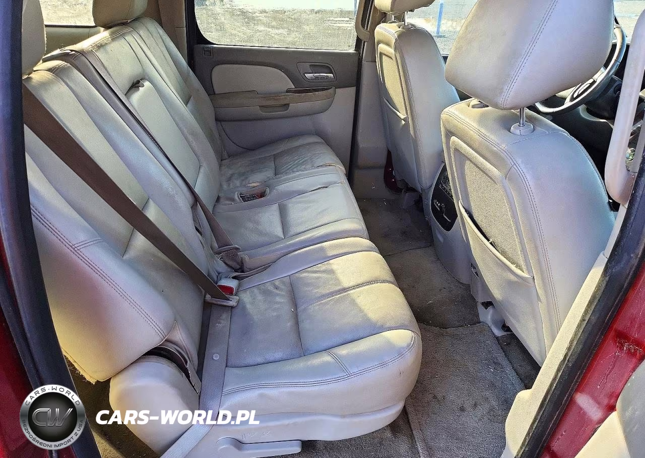 2013 Chevrolet Suburban K1500 Lt VIN:1GNSKJE7XDR219913 - 11