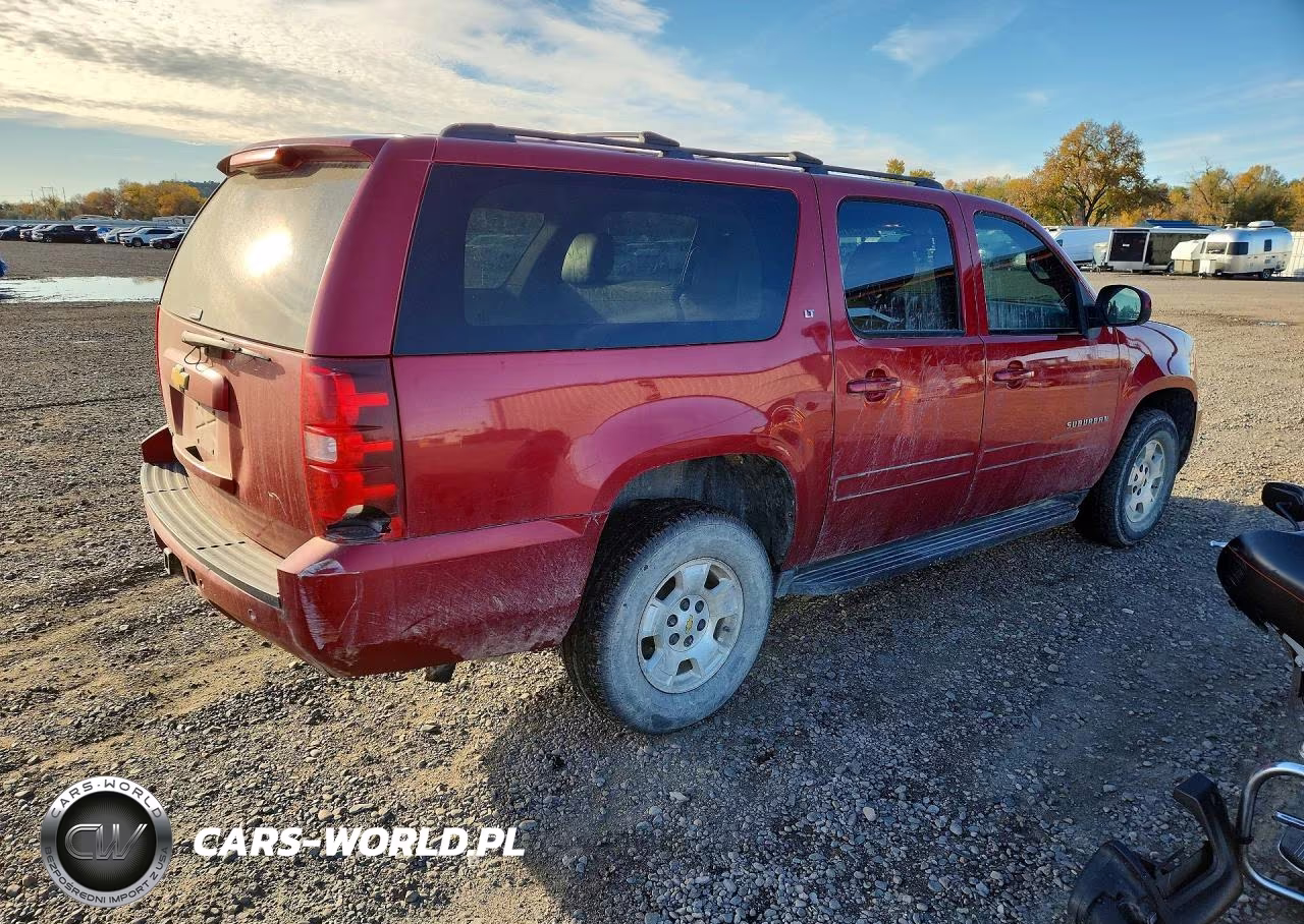 2013 Chevrolet Suburban K1500 Lt VIN:1GNSKJE7XDR219913 - 3