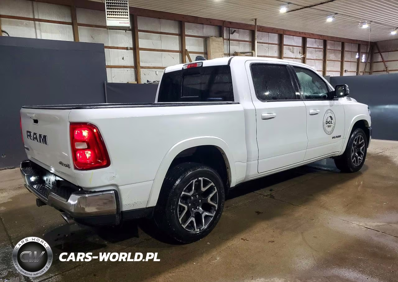 2026 Ram 1500 Laramie VIN:1C6SRFJP1TN322304 - 3
