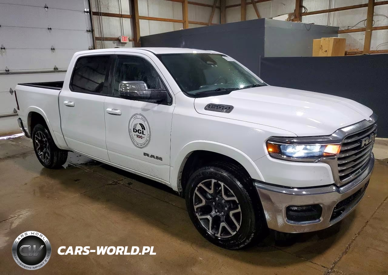 2026 Ram 1500 Laramie VIN:1C6SRFJP1TN322304 - 4