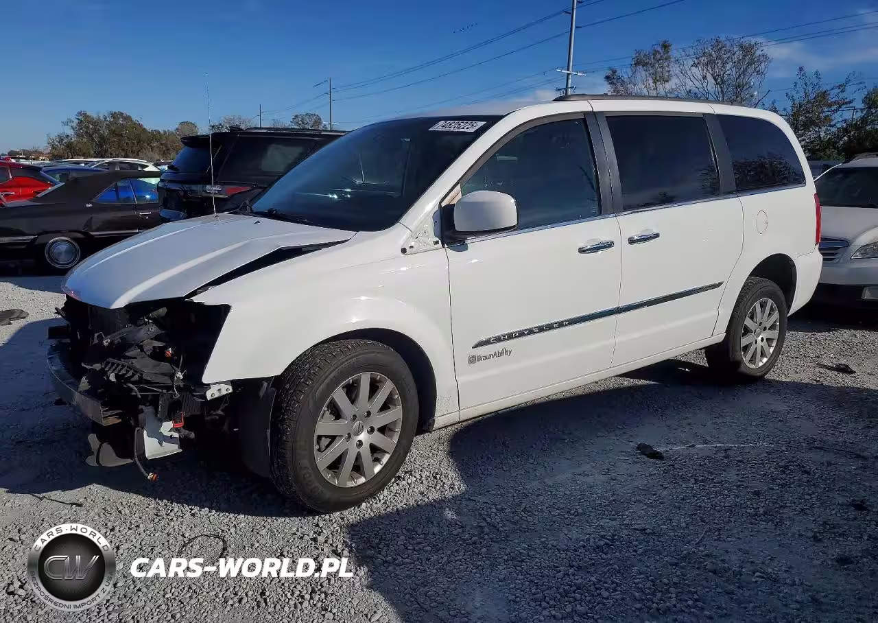 2015 Chrysler Town & Country Touring