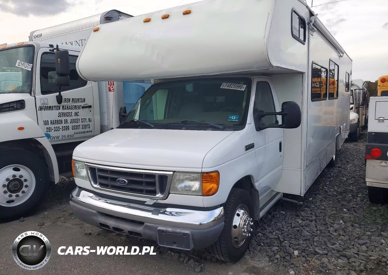 2007 Ford Econoline E450 Super Duty Cutaway Van – zdjęcie 1 z 12