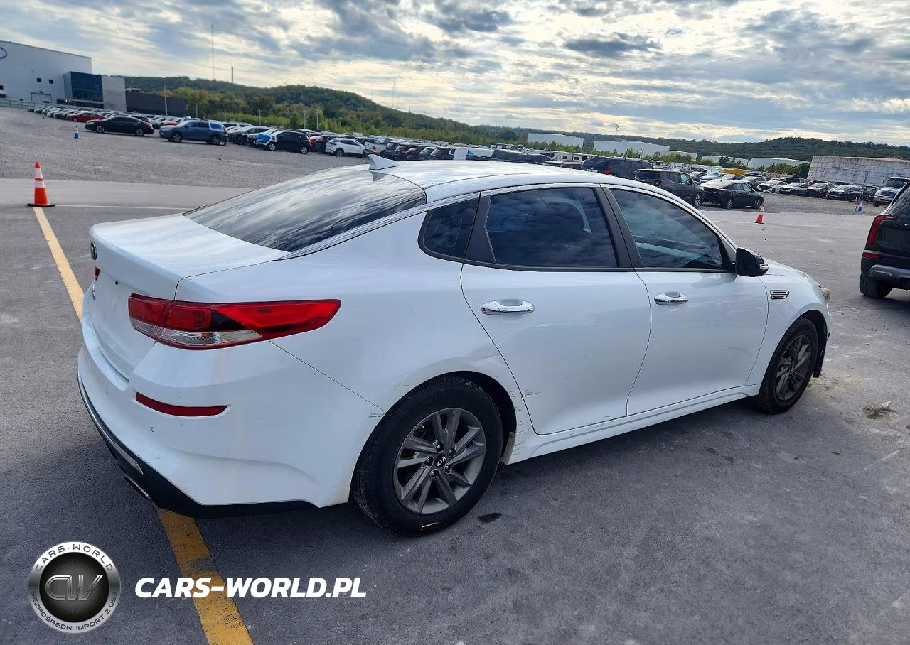 2019 Kia Optima Lx VIN:5XXGT4L33KG333703 - 3