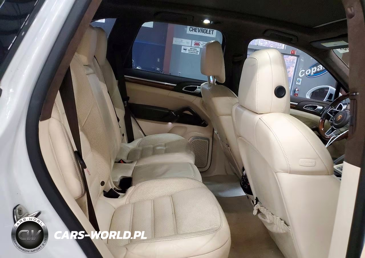 2017 Porsche Cayenne Turbo VIN:WP1AC2A25HLA97213 - 11
