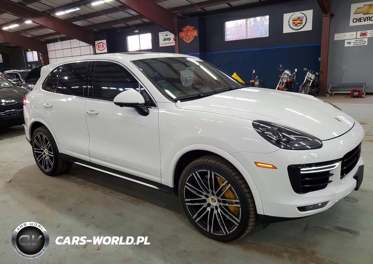 2017 Porsche Cayenne Turbo VIN:WP1AC2A25HLA97213 - 4