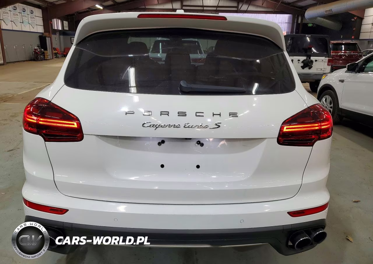 2017 Porsche Cayenne Turbo VIN:WP1AC2A25HLA97213 - 6