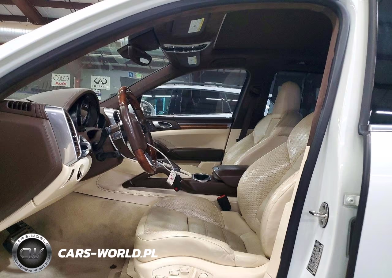 2017 Porsche Cayenne Turbo VIN:WP1AC2A25HLA97213 - 7