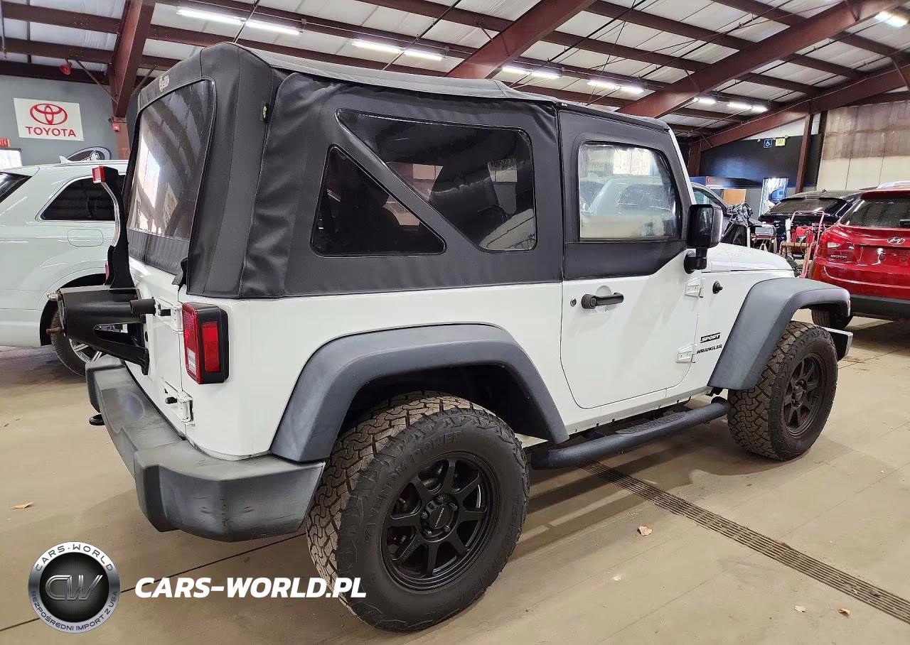 2016 Jeep Wrangler Sport VIN:1C4AJWAG4GL187445 - 3