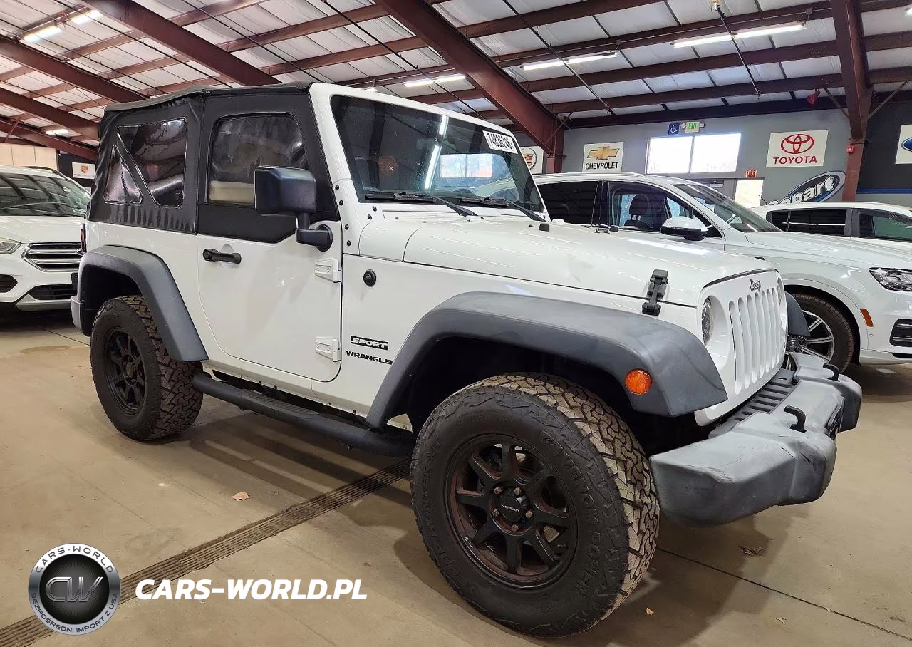 2016 Jeep Wrangler Sport VIN:1C4AJWAG4GL187445 - 4