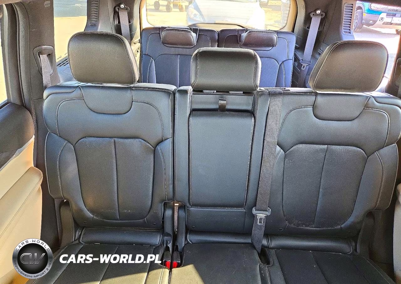 2022 Jeep Grand Cherokee L Overland VIN:1C4RJKDG9N8516244 - 10