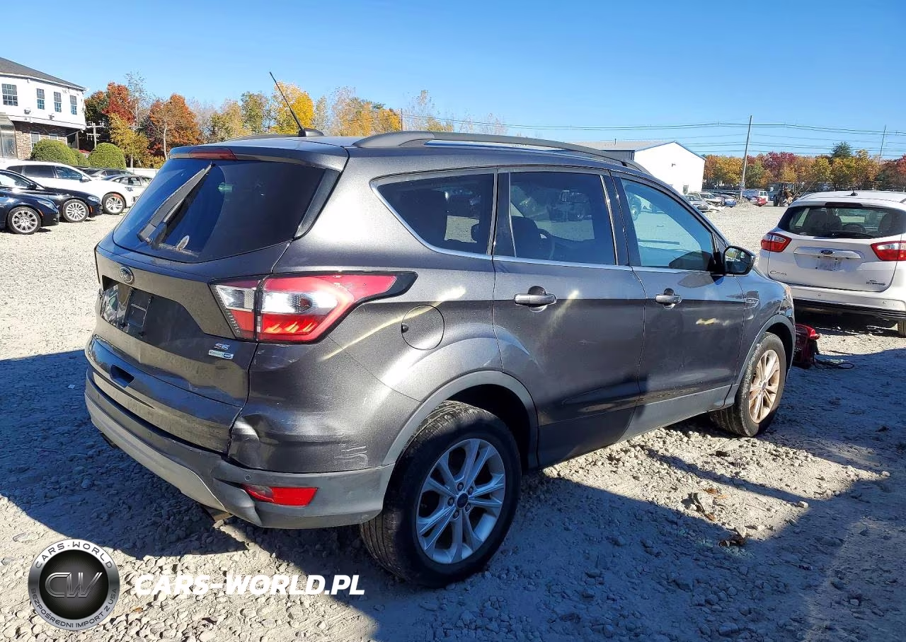 2017 Ford Escape Se VIN:1FMCU9GD2HUD00248 - 3
