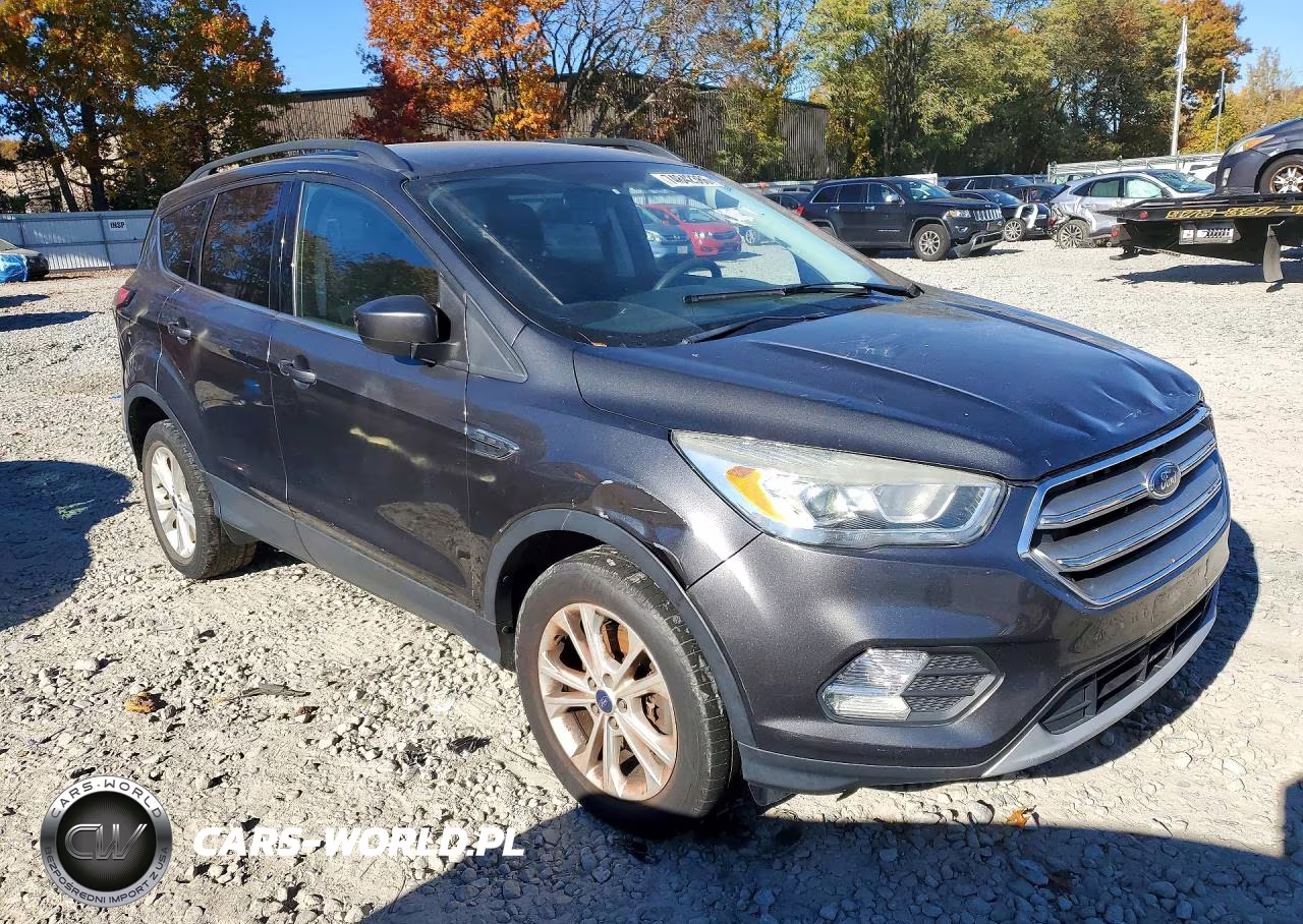 2017 Ford Escape Se VIN:1FMCU9GD2HUD00248 - 4