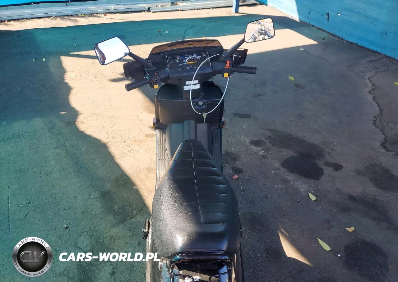 2004 Honda Ch80 VIN:3H1HF03174D900401 - 5