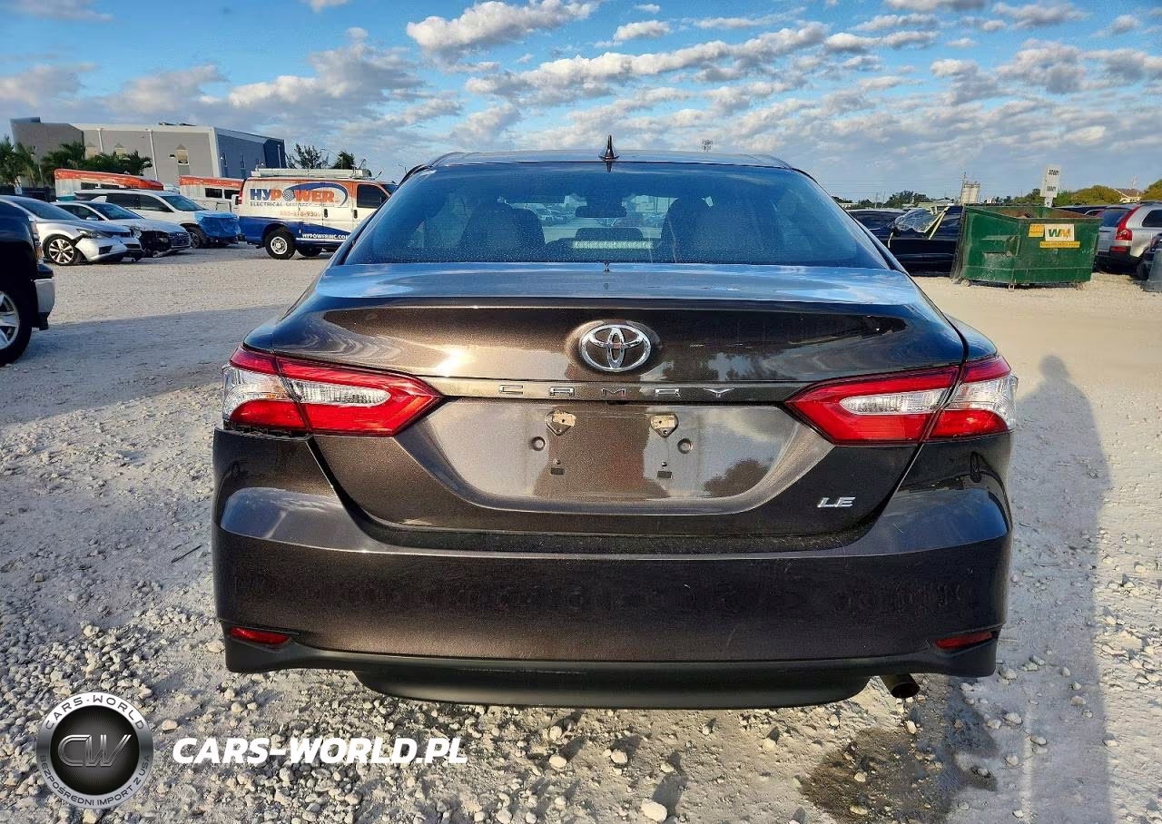 2020 Toyota Camry Le VIN:4T1C11AKXLU943943 - 6
