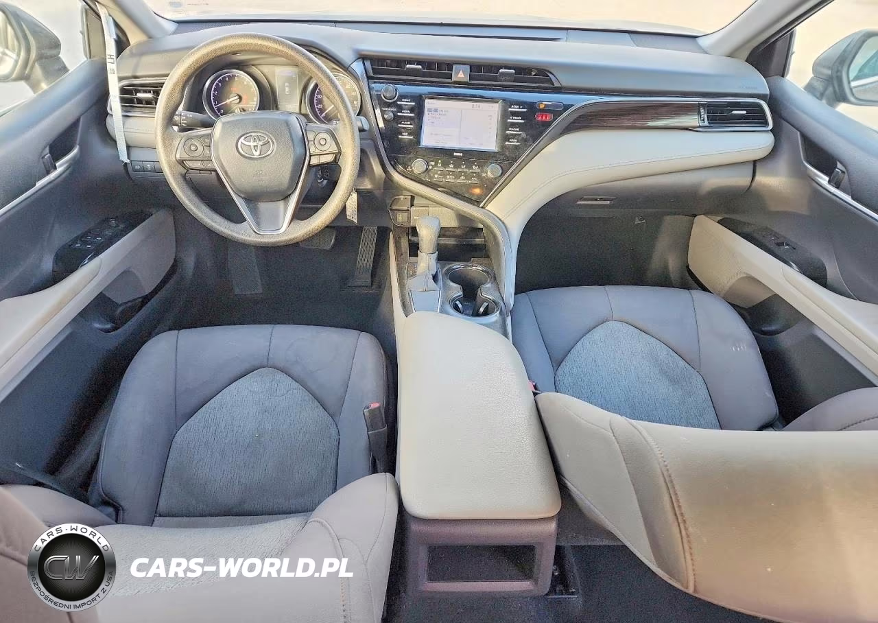2020 Toyota Camry Le VIN:4T1C11AKXLU943943 - 8