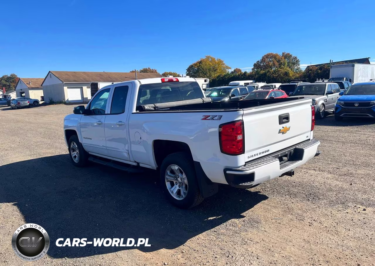 2018 Chevrolet Silverado K1500 Lt VIN:1GCVKREC7JZ376585 - 2