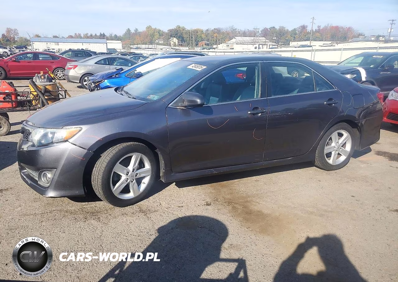 2014 Toyota Camry Se VIN:4T1BF1FK5EU406695 - 1