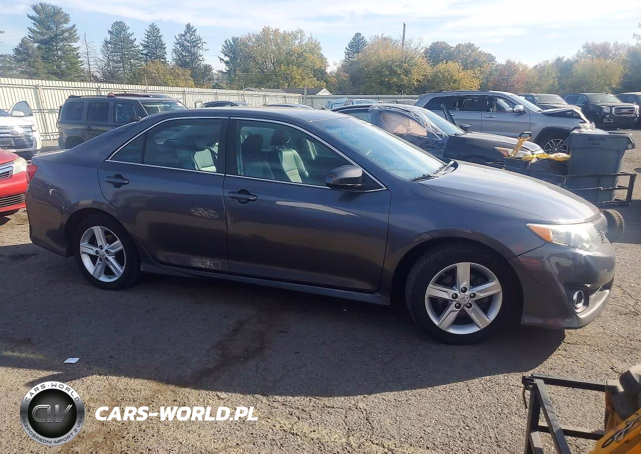 2014 Toyota Camry Se VIN:4T1BF1FK5EU406695 - 4