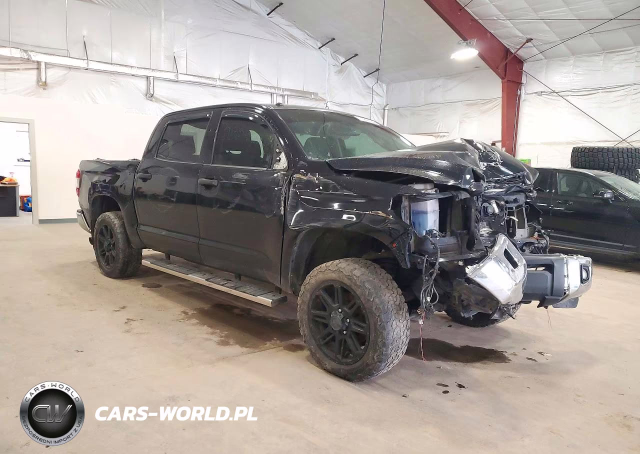 2018 Toyota Tundra Crewmax Sr5 VIN:5TFDY5F15JX697584 - 4