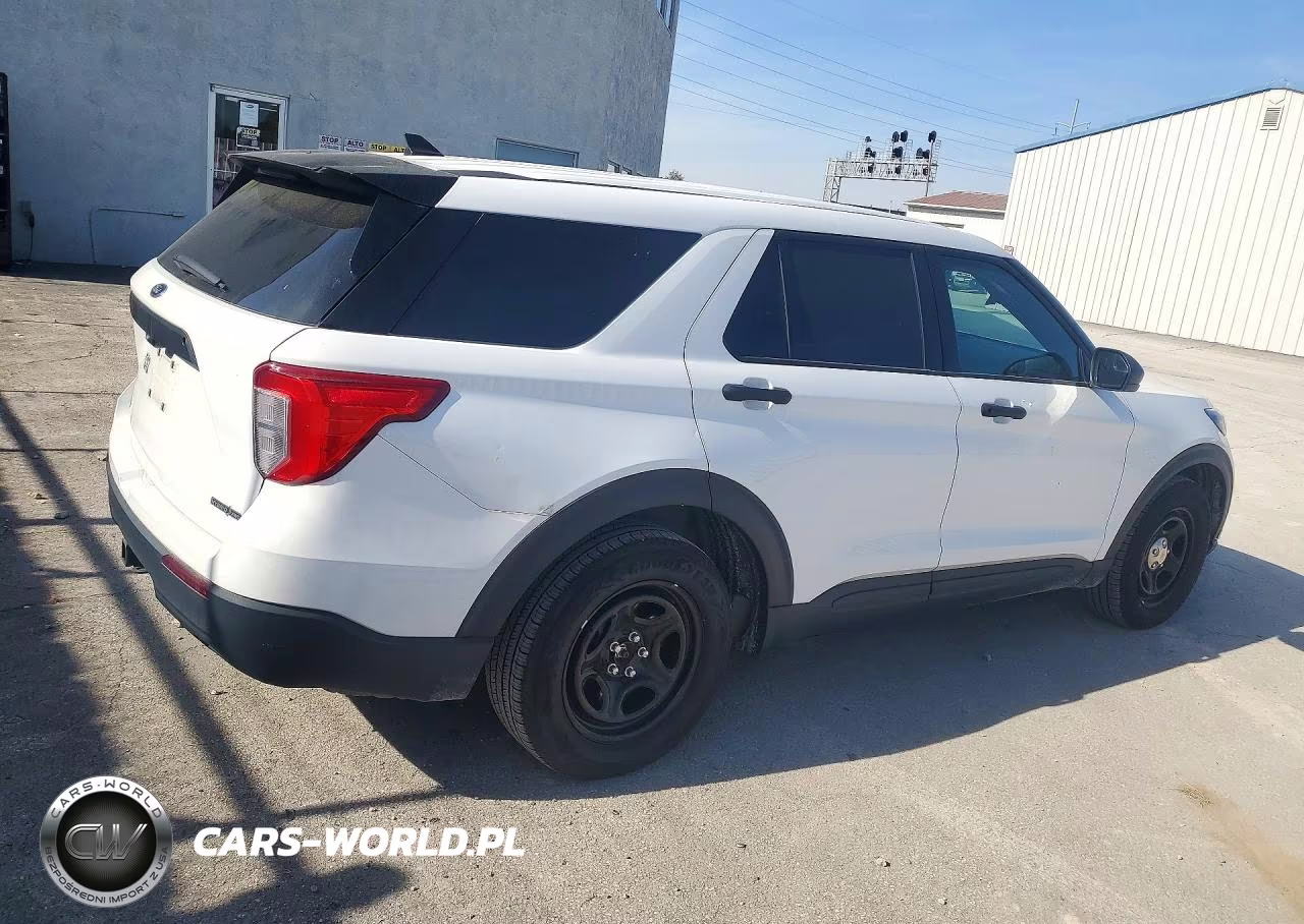 2023 Ford Explorer Police Interceptor VIN:1FM5K8AW3PNA01525 - 3
