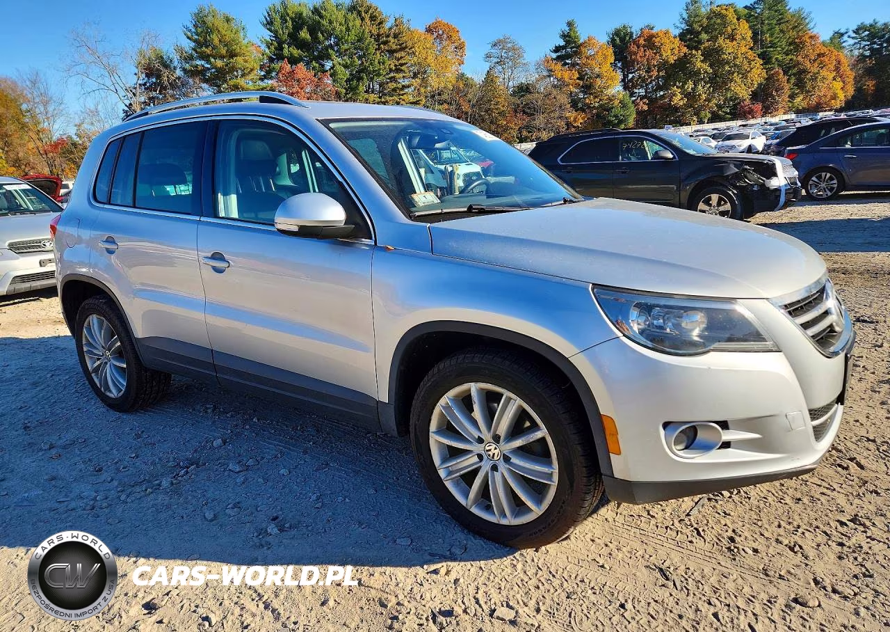 2011 Volkswagen Tiguan S VIN:WVGBV7AX2BW546518 - 4