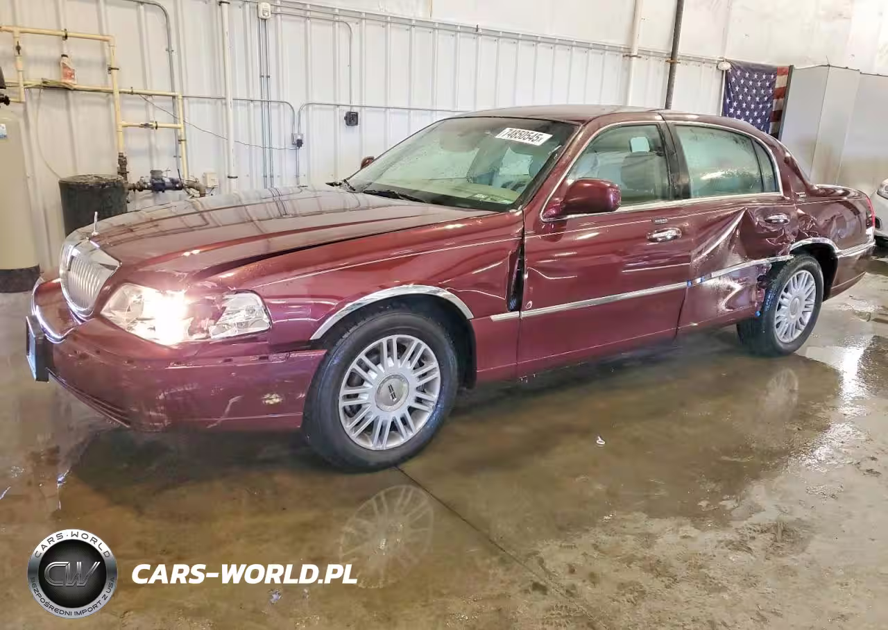 2008 Lincoln Town Car Signature Limited
