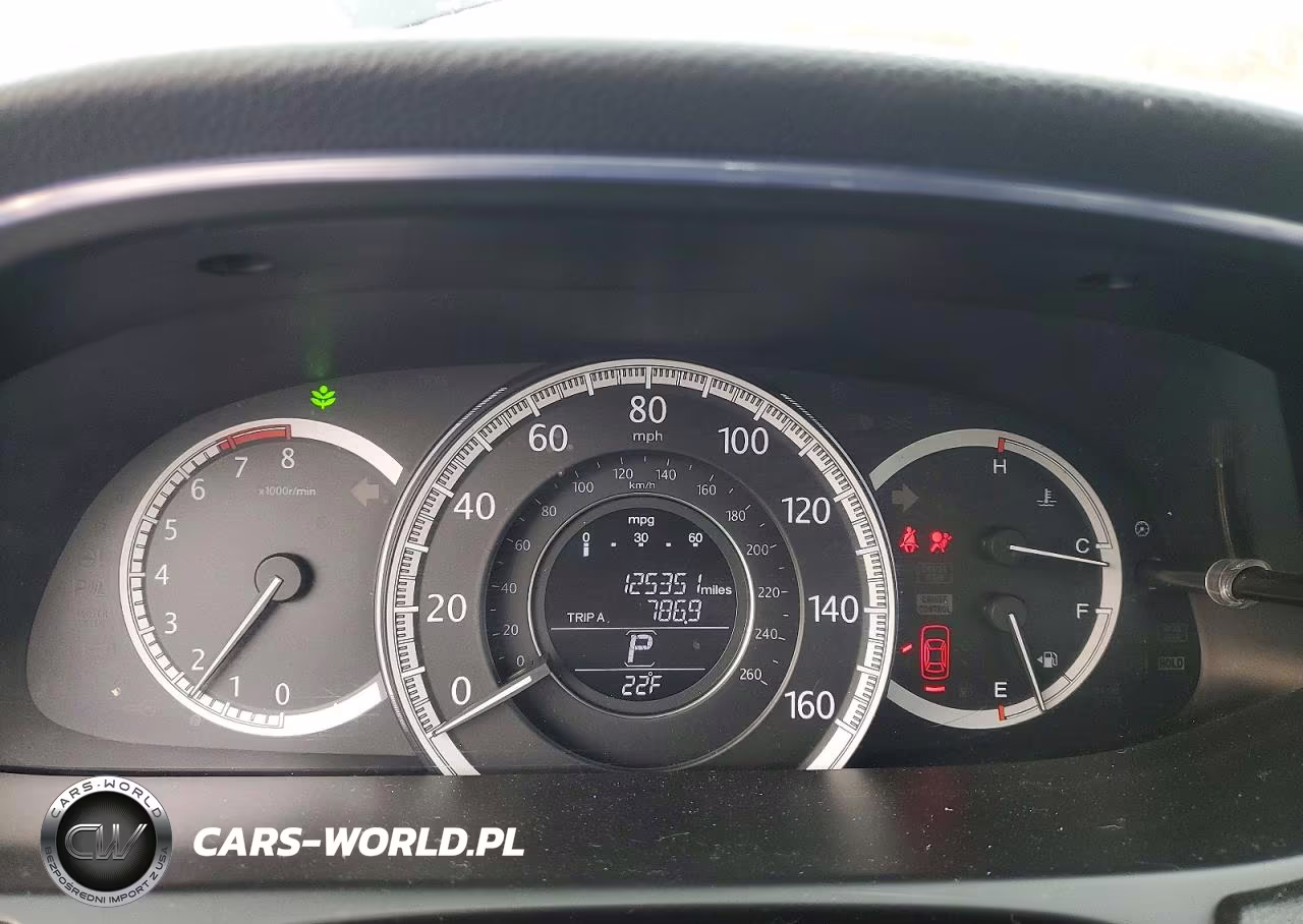2015 Honda Accord Lx VIN:1HGCR2F30FA173392 - 9