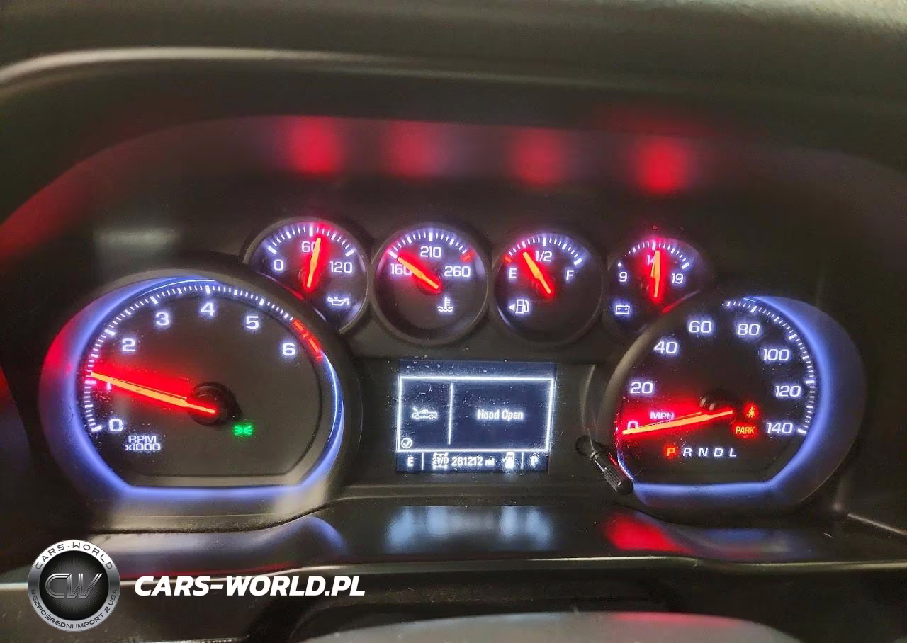 2019 Chevrolet Silverado K1500 Trail Boss Custom VIN:1GCPYCEF6KZ409141 - 9