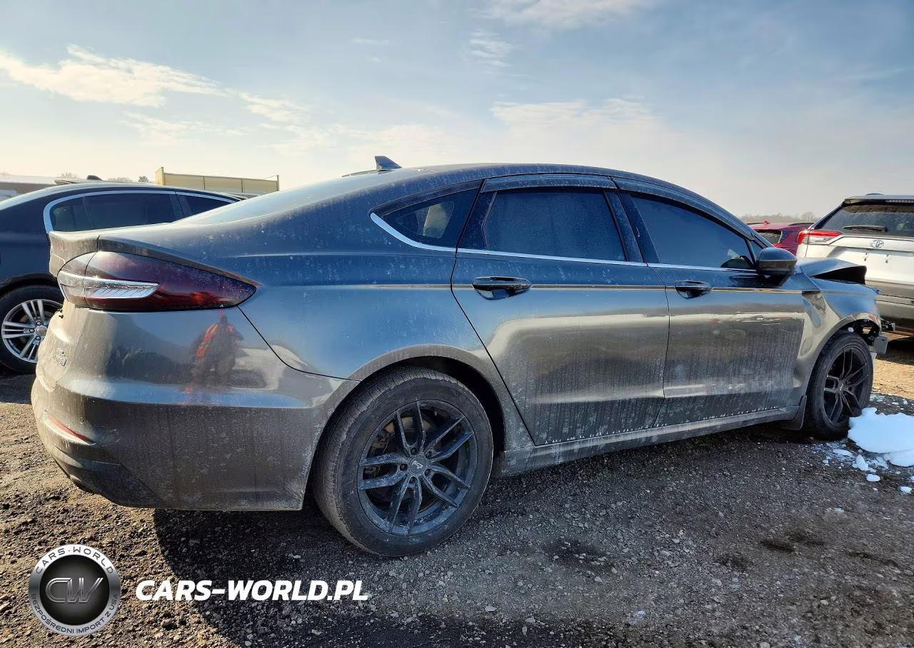 2019 Ford Fusion Se VIN:3FA6P0LU9KR101292 - 3