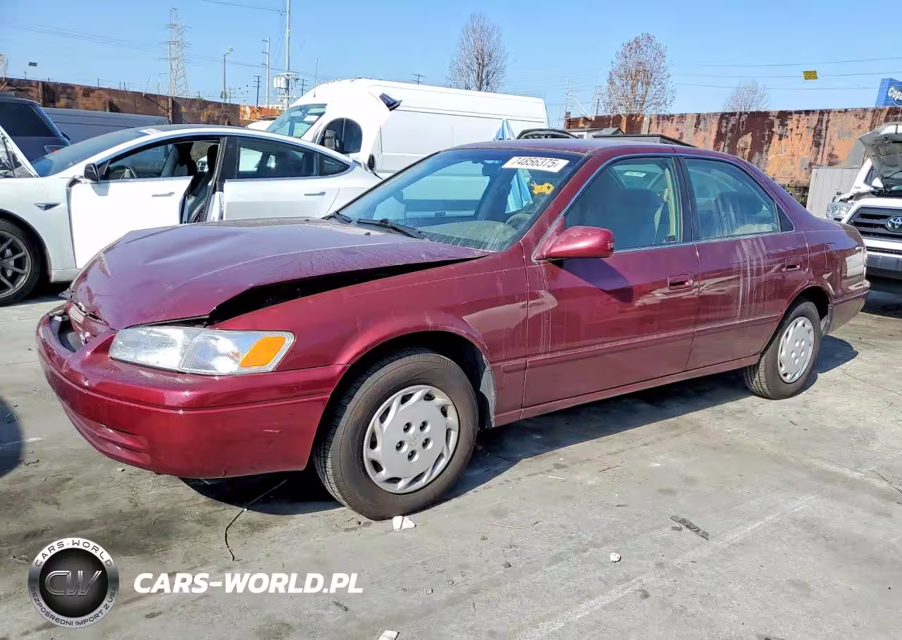 Główne zdjęcie 1998 Toyota Camry Ce