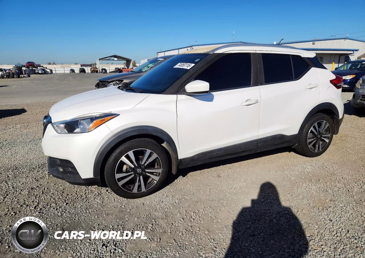 2018 Nissan Kicks Sv VIN:3N1CP5CU7JL542904 - 1