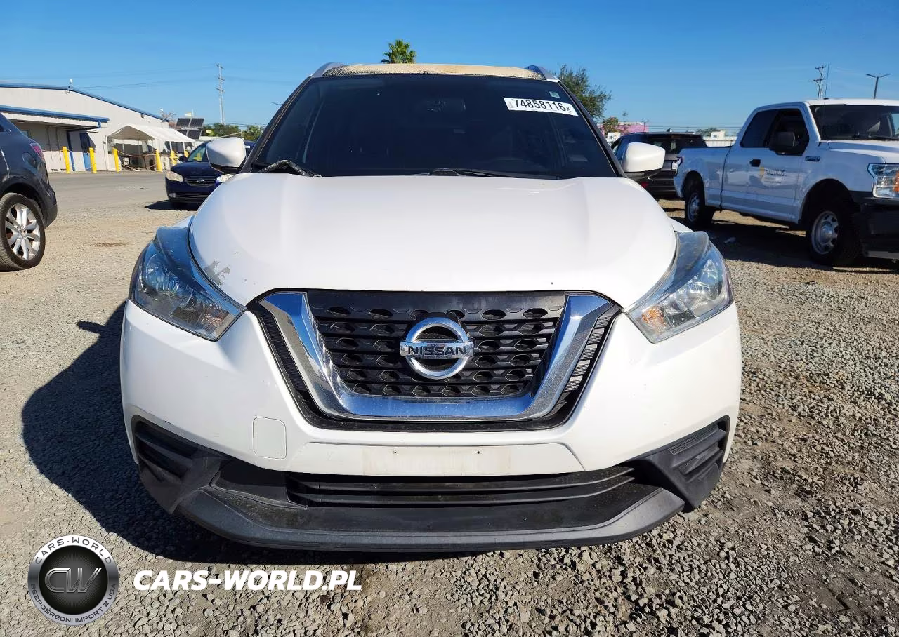 2018 Nissan Kicks Sv VIN:3N1CP5CU7JL542904 - 5