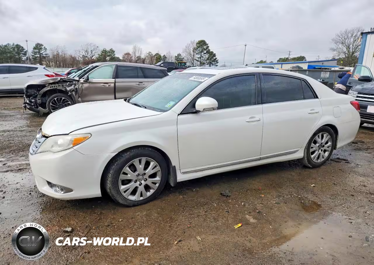 2011 Toyota Avalon Base