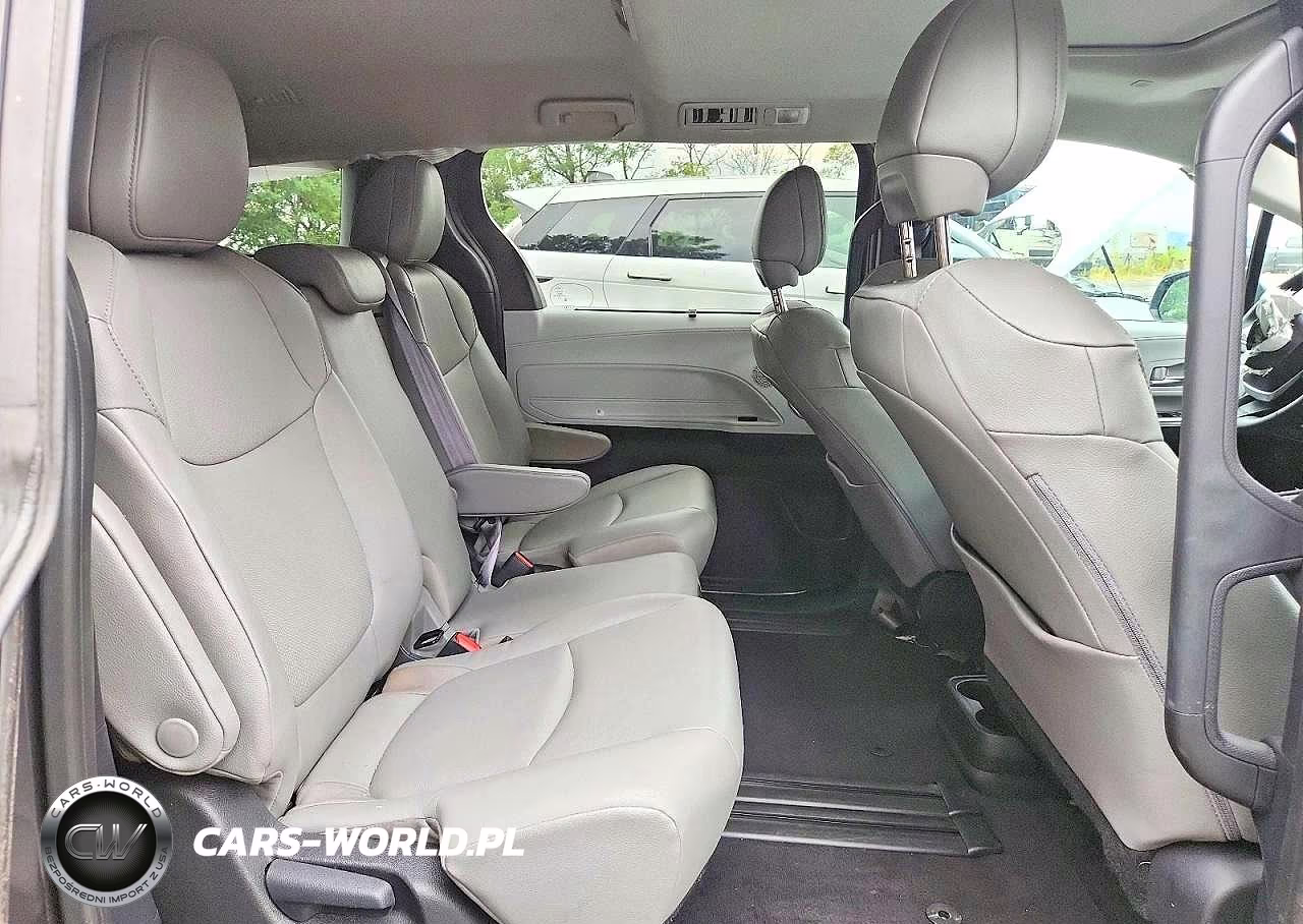 2025 Toyota Sienna Xle VIN:5TDYRKEC6SS242010 - 11
