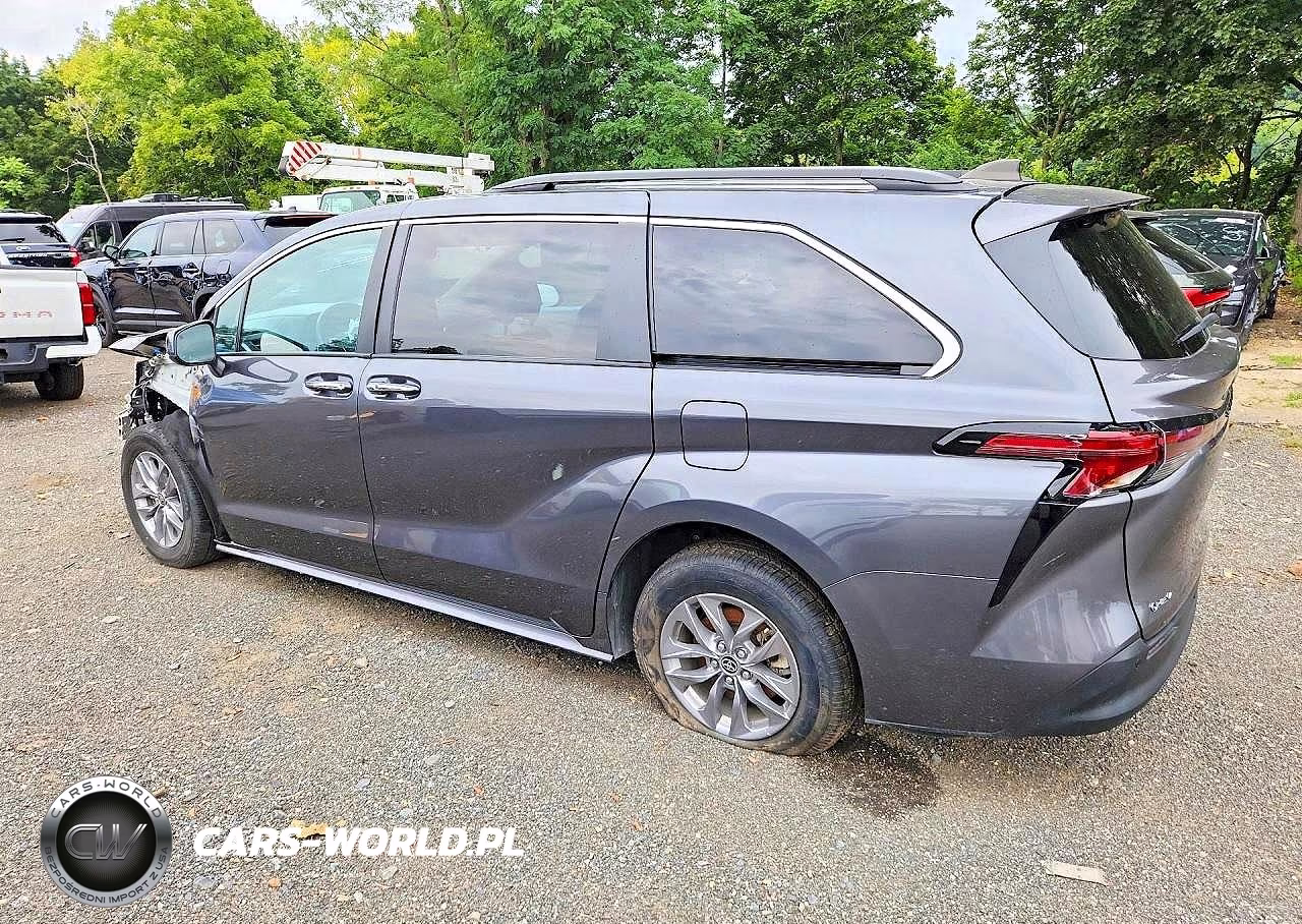 2025 Toyota Sienna Xle VIN:5TDYRKEC6SS242010 - 2