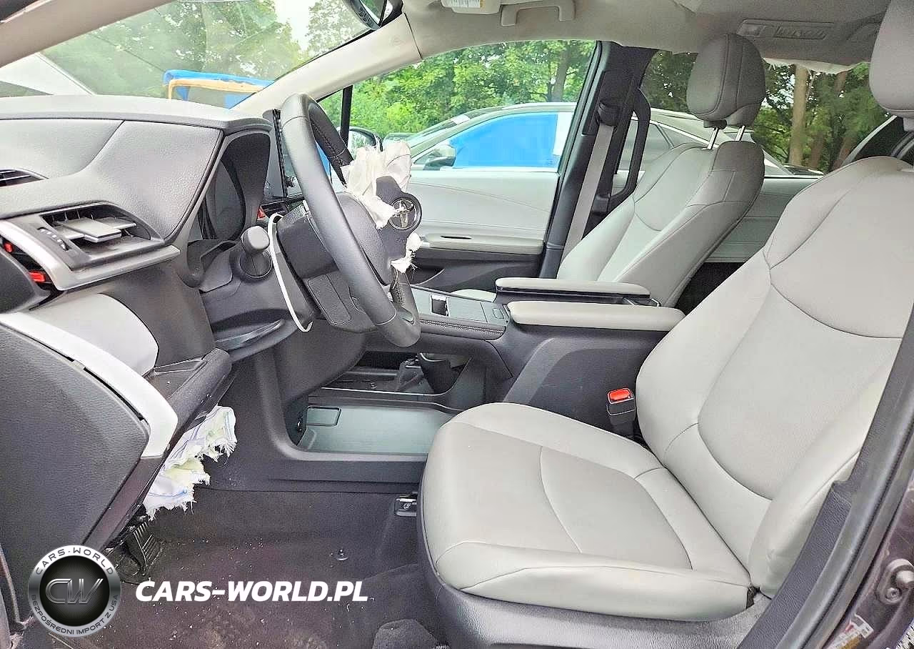 2025 Toyota Sienna Xle VIN:5TDYRKEC6SS242010 - 7