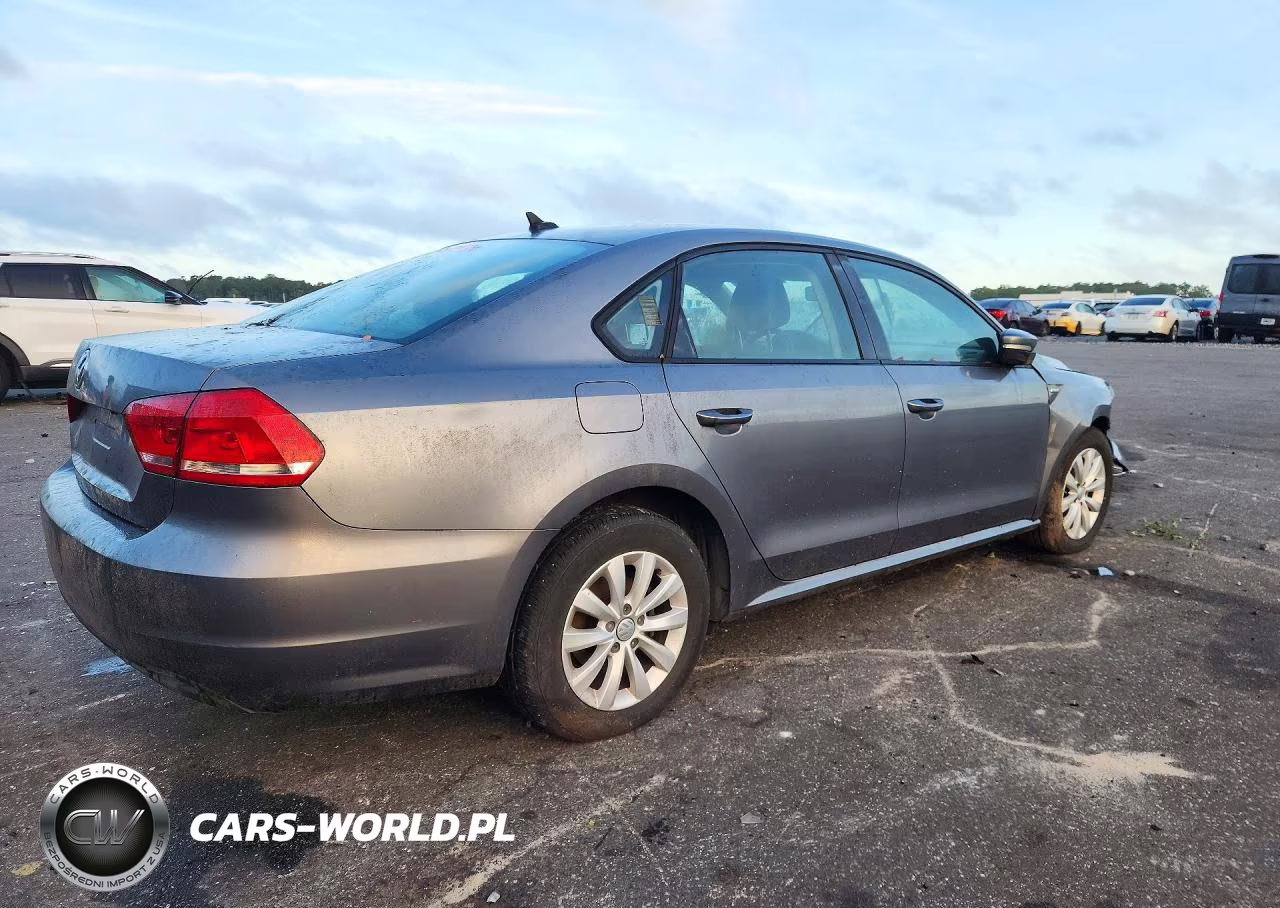 2013 Volkswagen Passat S VIN:1VWAH7A3XDC143702 - 3