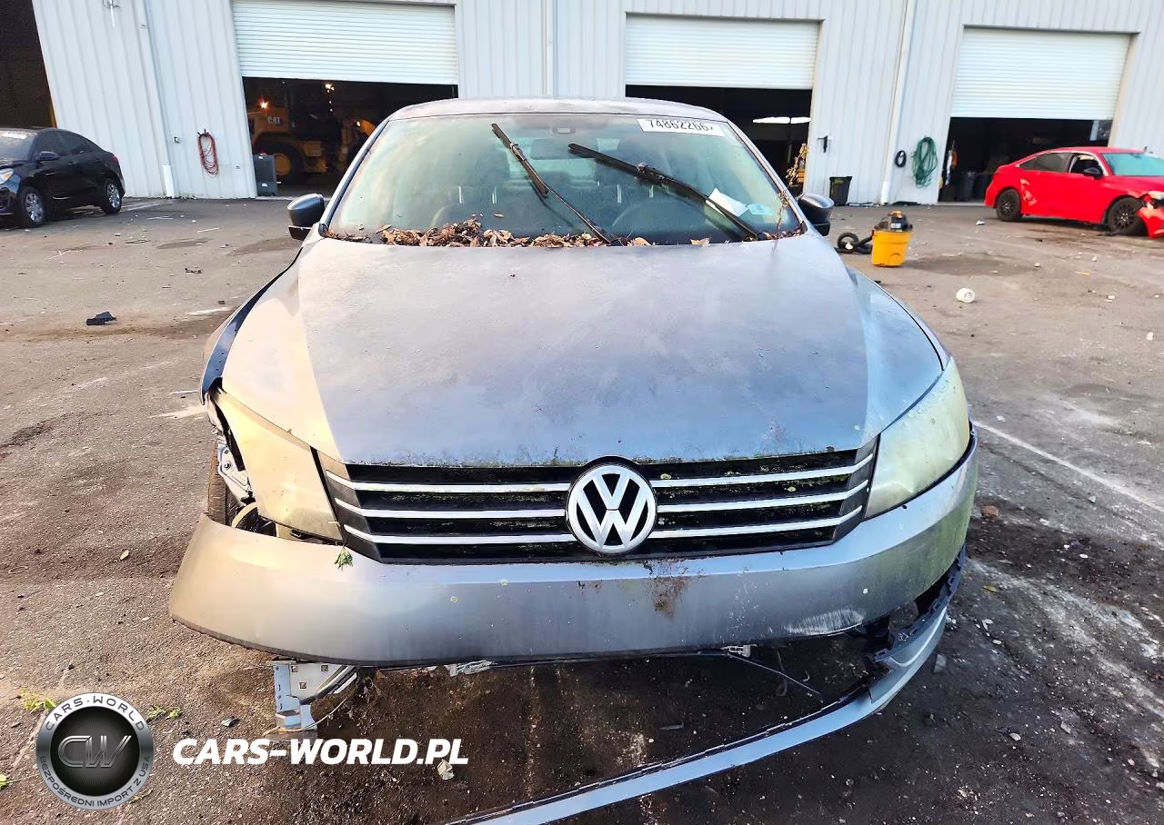 2013 Volkswagen Passat S VIN:1VWAH7A3XDC143702 - 5